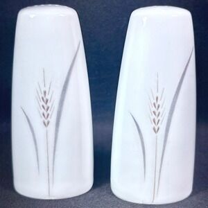 Fine China of Japan Platinum Wheat‎ Salt & Pepper Shakers Unused Vintage 1960s